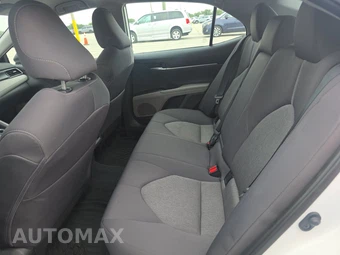 2024 Toyota Camry LE - miniatura 13