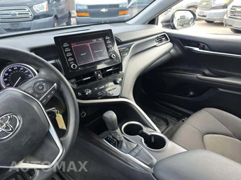 2024 Toyota Camry LE - miniatura 10