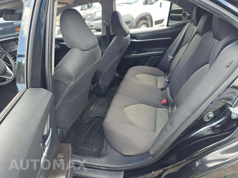 2024 Toyota Camry LE - miniatura 13