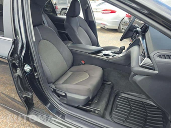 2024 Toyota Camry LE - miniatura 18