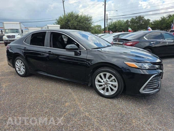 2024 Toyota Camry LE - miniatura 4