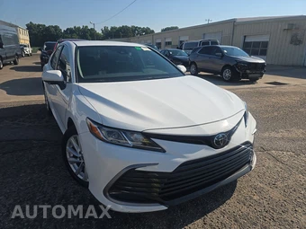 2024 Toyota Camry LE - miniatura 2