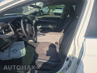 2024 Toyota Camry LE - miniatura 7