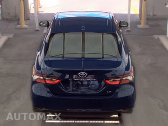 2024 Toyota Camry LE - miniatura 5