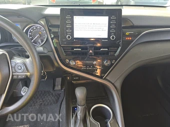 2024 Toyota Camry LE - miniatura 11