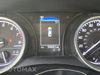 2024 Toyota Camry LE - miniatura 12