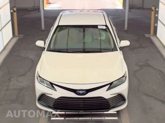2024 Toyota Camry LE - miniatura 2