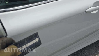 2024 Toyota Camry LE - miniatura 21