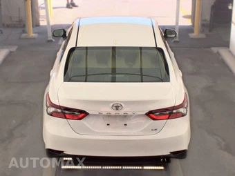 2024 Toyota Camry LE - miniatura 5