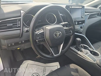 2024 Toyota Camry LE - miniatura 11