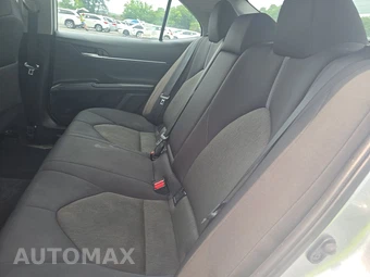 2024 Toyota Camry LE - miniatura 13