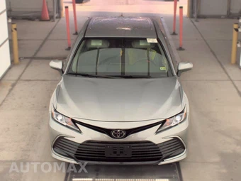 2024 Toyota Camry LE - miniatura 2