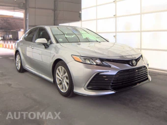 2024 Toyota Camry LE - miniatura 4