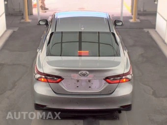 2024 Toyota Camry LE - miniatura 6