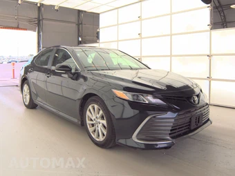 2024 Toyota Camry LE - miniatura 4