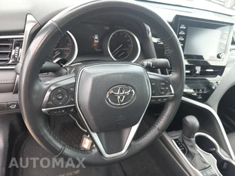 2024 Toyota Camry LE - miniatura 10
