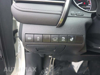 2024 Toyota Camry LE - miniatura 24