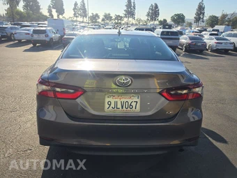 2024 Toyota Camry LE - miniatura 5