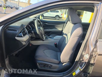 2024 Toyota Camry LE - miniatura 7