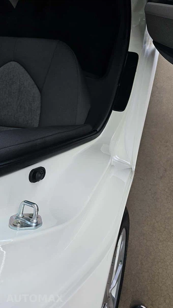 2024 Toyota Camry LE - miniatura 25