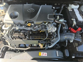 2024 Toyota Camry LE - miniatura 15