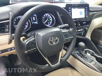 2024 Toyota Camry LE - miniatura 10
