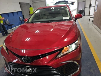 2024 Toyota Camry LE - miniatura 2