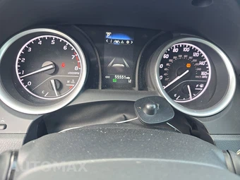 2024 Toyota Camry LE - miniatura 12