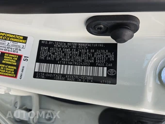 2024 Toyota Camry LE - miniatura 14
