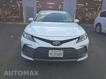2024 Toyota Camry LE - miniatura 2
