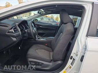 2024 Toyota Camry LE - miniatura 7