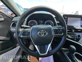 2024 Toyota Camry LE - miniatura 10