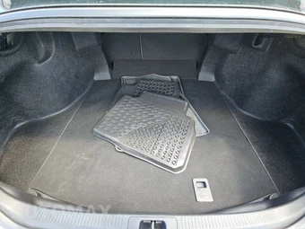 2024 Toyota Camry LE - miniatura 16