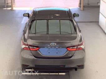 2024 Toyota Camry LE - miniatura 5