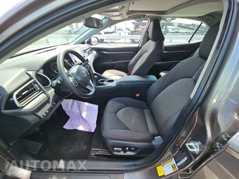 2024 Toyota Camry LE - miniatura 7