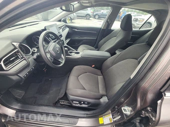 2024 Toyota Camry LE - miniatura 7