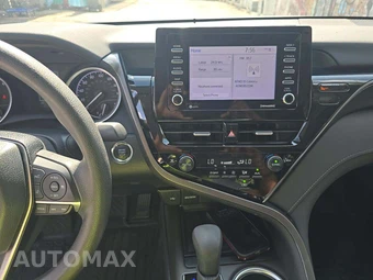 2024 Toyota Camry LE - miniatura 7