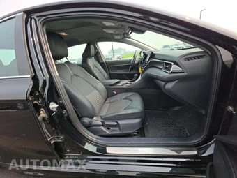 2024 Toyota Camry SE - miniatura 15