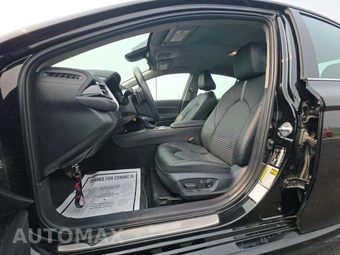 2024 Toyota Camry SE - miniatura 3