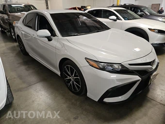 2024 Toyota Camry SE - miniatura 3