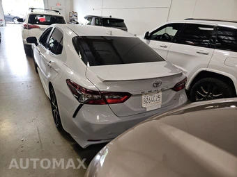 2024 Toyota Camry SE - miniatura 5