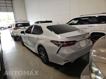 2024 Toyota Camry SE - miniatura 6