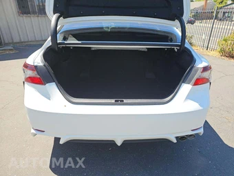 2024 Toyota Camry SE - miniatura 11