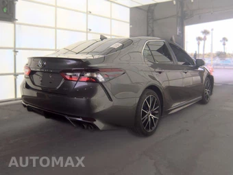 2024 Toyota Camry SE - miniatura 4