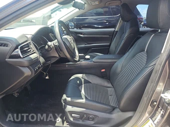 2024 Toyota Camry SE - miniatura 7