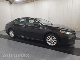 2024 Toyota Camry SE - miniatura 3