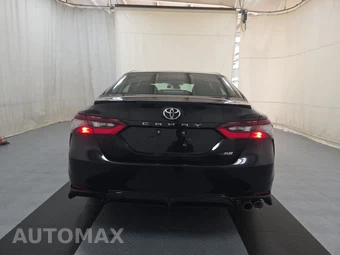 2024 Toyota Camry SE - miniatura 5