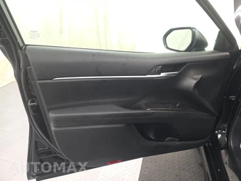 2024 Toyota Camry SE - miniatura 9