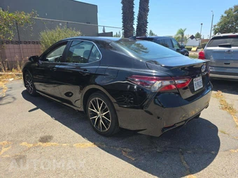 2024 Toyota Camry SE - miniatura 2