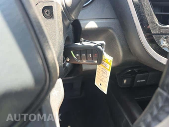 2024 Toyota Camry SE - miniatura 8